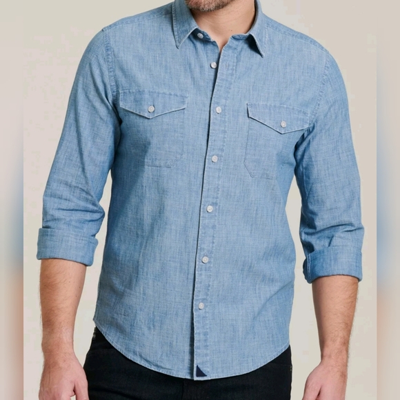UNTUCKit Other - Untuckit Chambray Denim Button Down Shirt L Blue